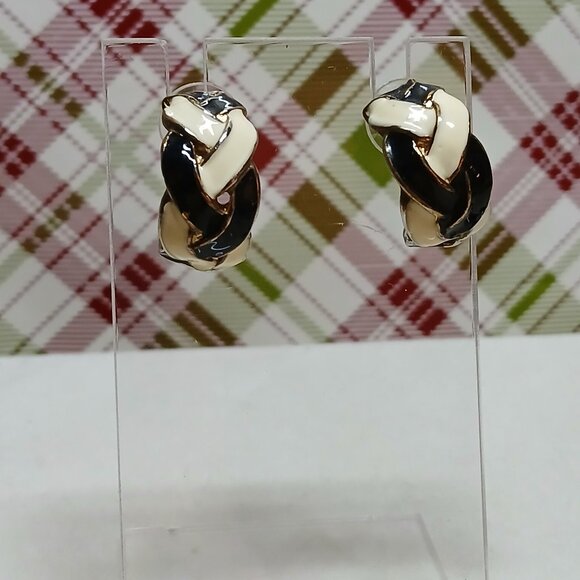 Two Pair of Vintage Fashion Costume Jewelry Metal Black & White Earrings #76W - Picture 8 of 9